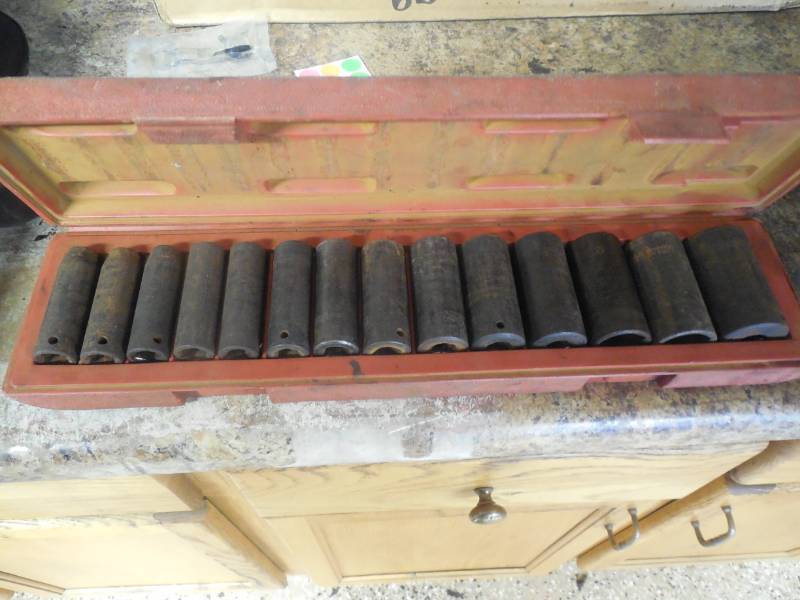 14 PIECE IMPACT SOCKET KIT W CASE