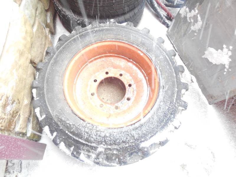 10x16.5 SKID TIRE AND RIM