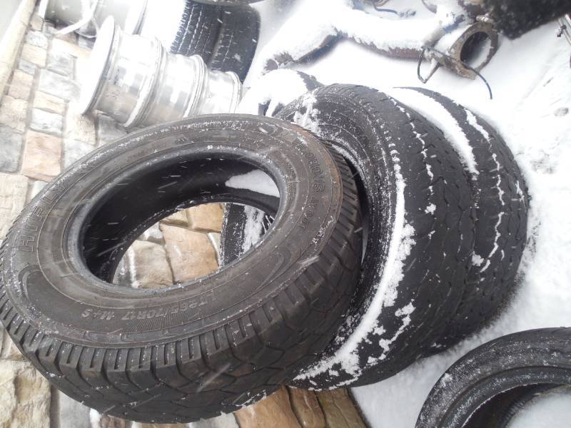 (3)  2657017 TIRES