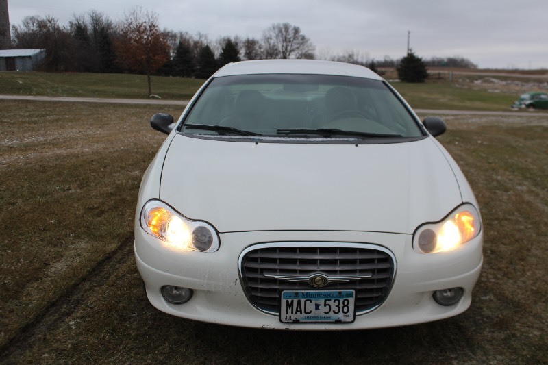 2004 Chrysler Concorde LXi