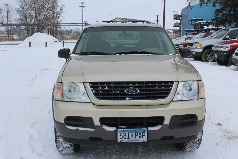 lot D3201 image: 2002 Ford Explorer XLT 4x4