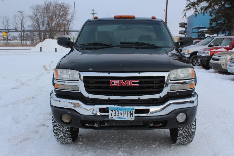 lot D3198 image: 2003 GMC Sierra 2500 SLT DuraMax Diesel -
