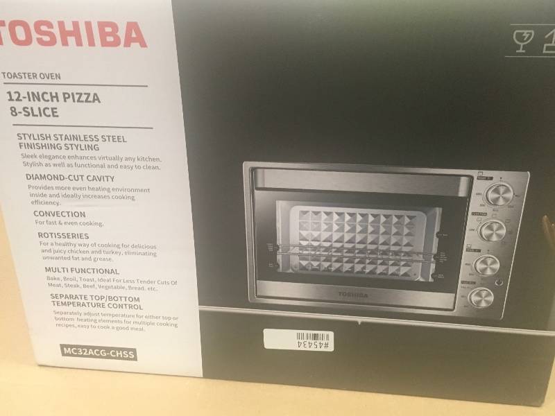 lot 8 image: Toshiba Stainless Steel Convection Toaster Oven in good working condition