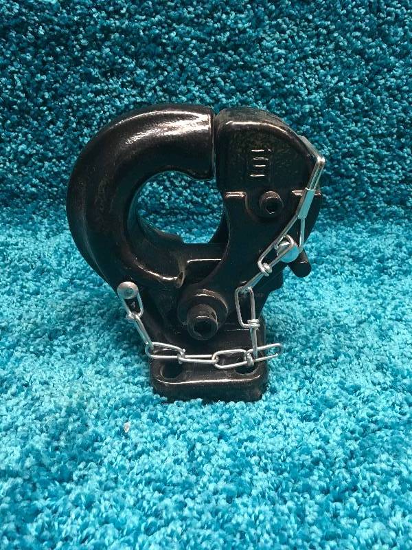 lot 95 image: Reese Towpower 10-Ton Pintle Hook not used