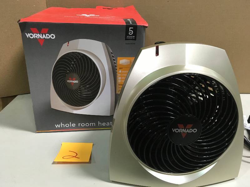 lot 2 image: Vornado VH200 Vortex Indoor Heater Champagne 1500W EH1-0092-69 in like new condition