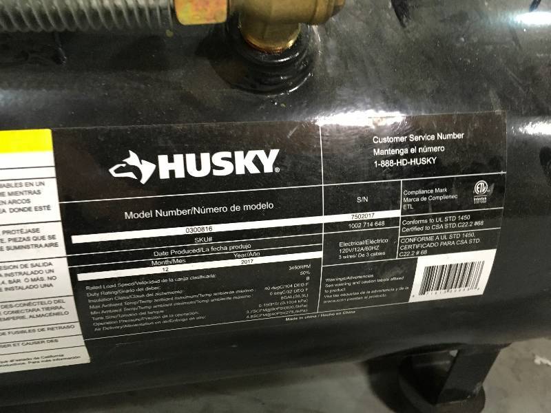 lot 53 image: Husky 8G 150 PSI Hotdog Air Compressor in good working condition