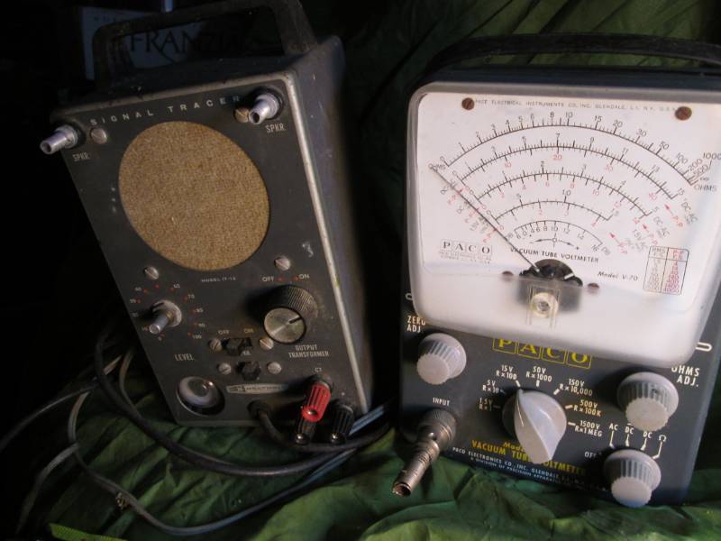 lot 35 image: Paco vacuum tube voltmeter and Heat...