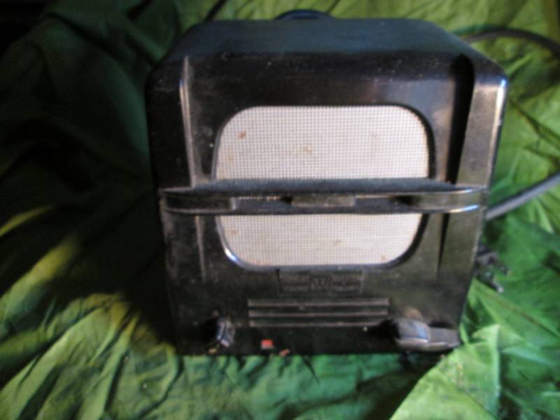 lot 36 image: Webster Electric Vintage Tube Radio...