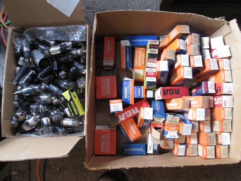 lot 60 image: Large lot of radio tubes...