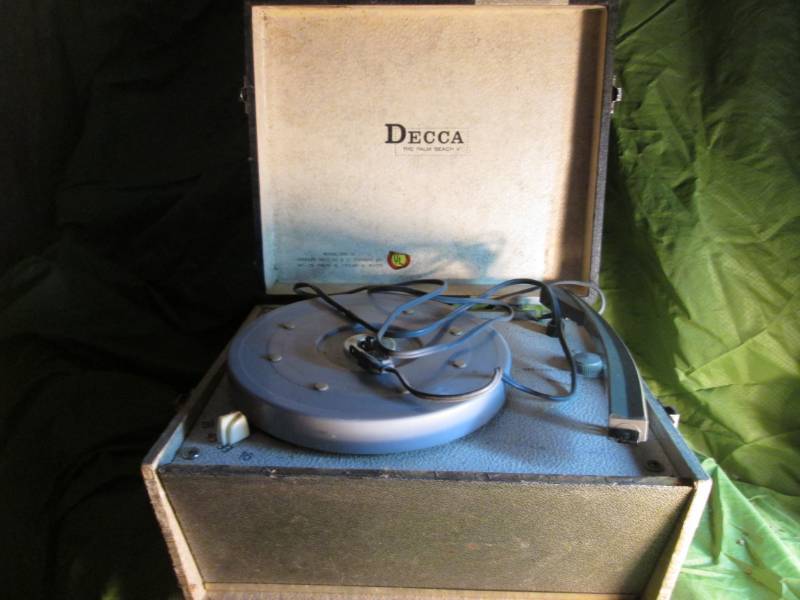lot 131 image: Decca model DPS 15 record player...