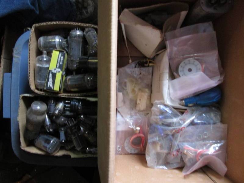 lot 134 image: Lot of radio tubes and parts...
