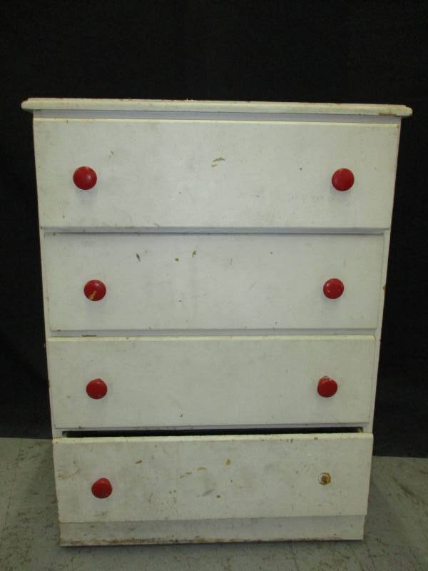 lot 29 image: White dresser with red handles, missing one handle