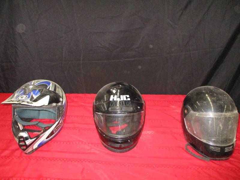 lot 45 image: 3 motorcycle helmets