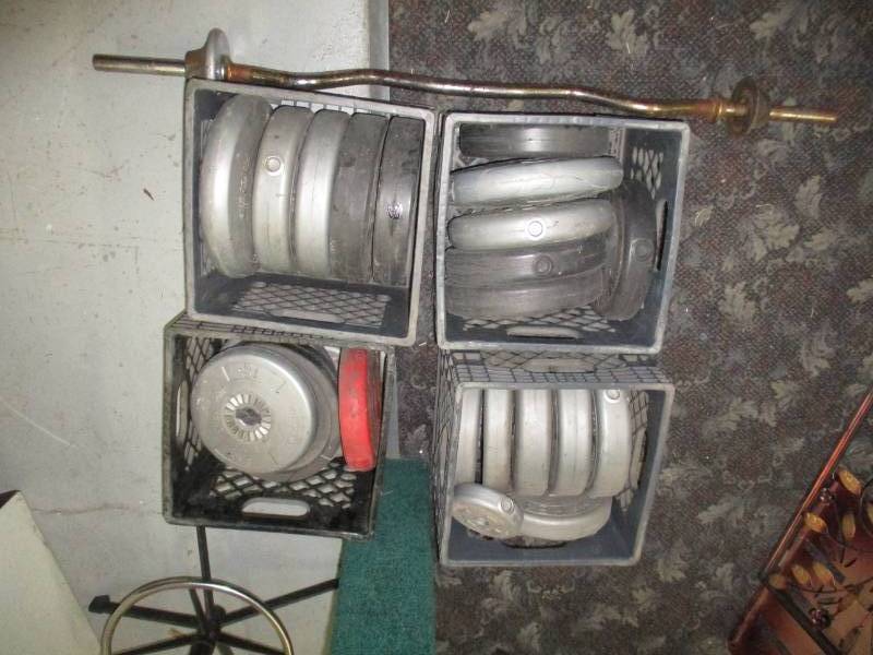 lot 48 image: Workout weights