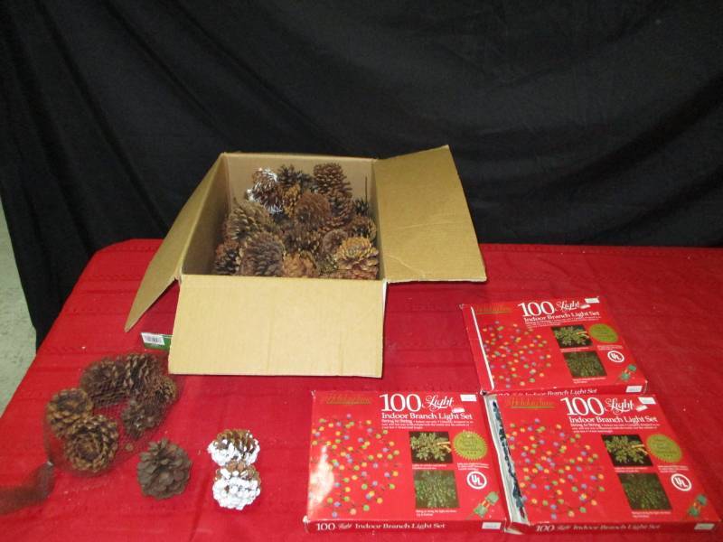 lot 88 image: Festive pinecones