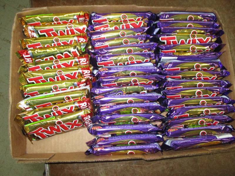 lot 145 image: 40 Twix Bars