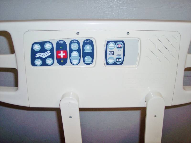 GIVE YOUR LOVED ONE THE BEST Stryker Secure II Power&nbsp Adjustable 500lb Capacity Hospital Nursing Home In-Home Patient Care Bed Weight Scale &amp Bed-Exit Alarm Plugs Into Regular Light Socket Free Used High Quality Mattress This Bed Has A Reserve