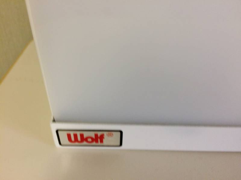 lot 7 image: WOLF WALL MOUNT MEDICAL X-RAY FILM ILLUMINATOR 2 LIGHT BANKS - EXCELLENT WORKING CONDITION