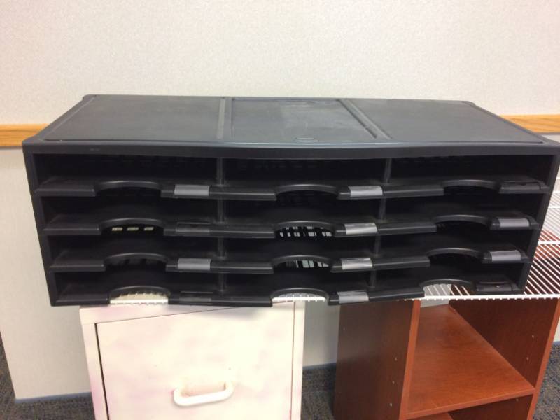 lot 11 image: OFFICE FILE ORGANIZER HORIZONTAL 12 COMPARTMENT DOCUMENT STORAGE