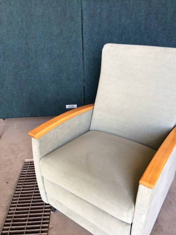 lot 52 image: MSRP $3500 HIGH QUALITY NEMSCHOFF PROFESSIONAL WOOD & UPHOLSTERED WALLSAVER RECLINER wHAND RELEASE LEVER EXCELLENT CONDITION