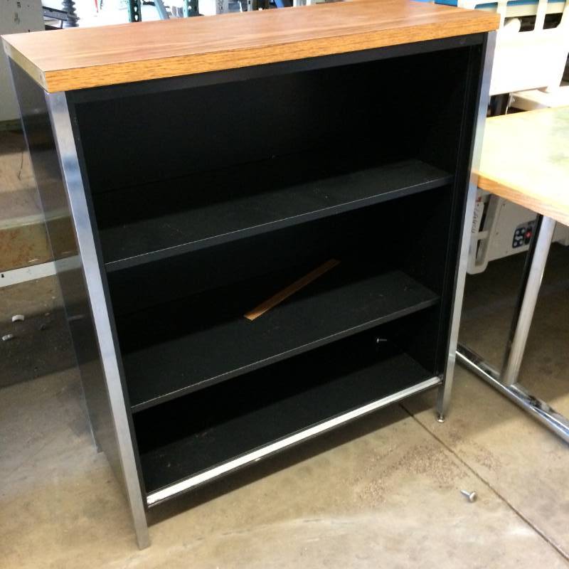 lot 66 image: METAL BOOK SHELF GOOD CONDITION