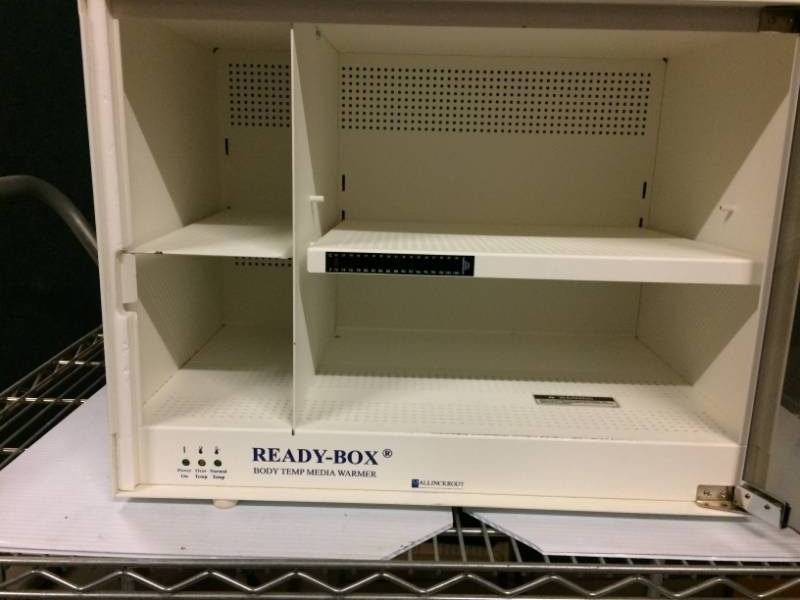 lot 36 image: Mallinckrodt Ready-Box 1550CW Body Temperature Media Warmer