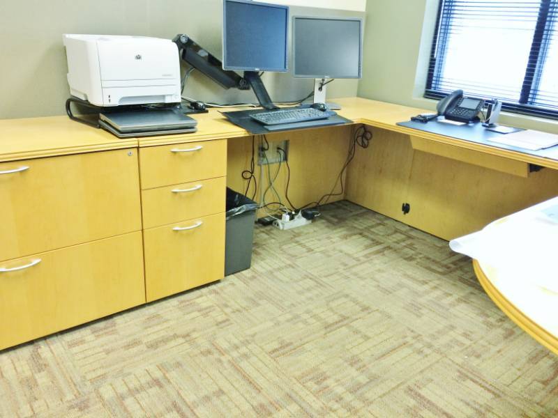 WOW MSRP $15,000 OFS (Office Furniture Solutions) Pulse Executive Office Suite U Shape With Pedestal Workstation - All contents &amp Chairs Not Included - Like New Condition&nbsp&nbsp