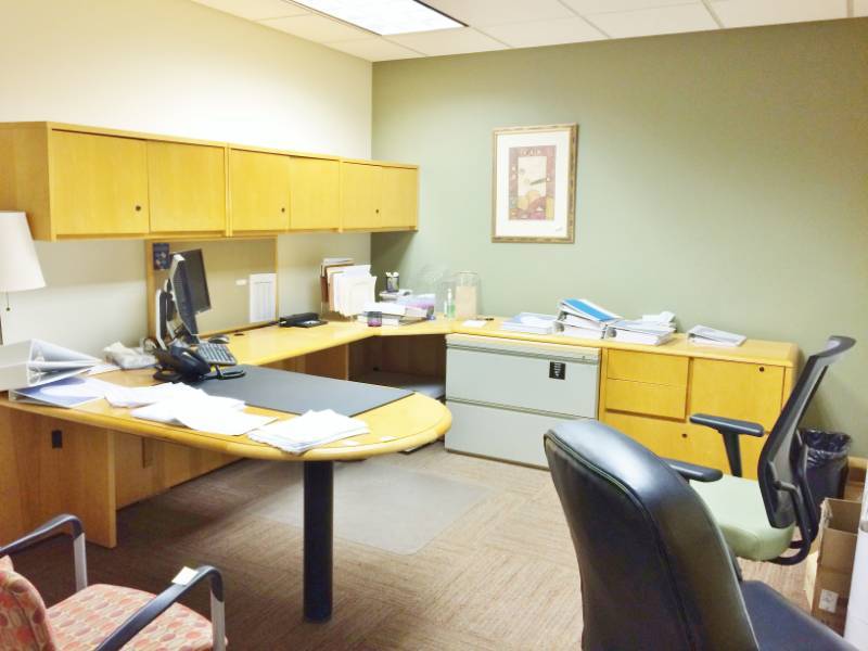 WOW High Quality National Office Furniture Executive Office Suite U Shape W Pedestal Workstation Upper Cabinets Included -Contents, Chairs &amp Steel Filing Cabinet Not Included - Like New Condition Except Small Scuff On Tabletop Under Cabinet.