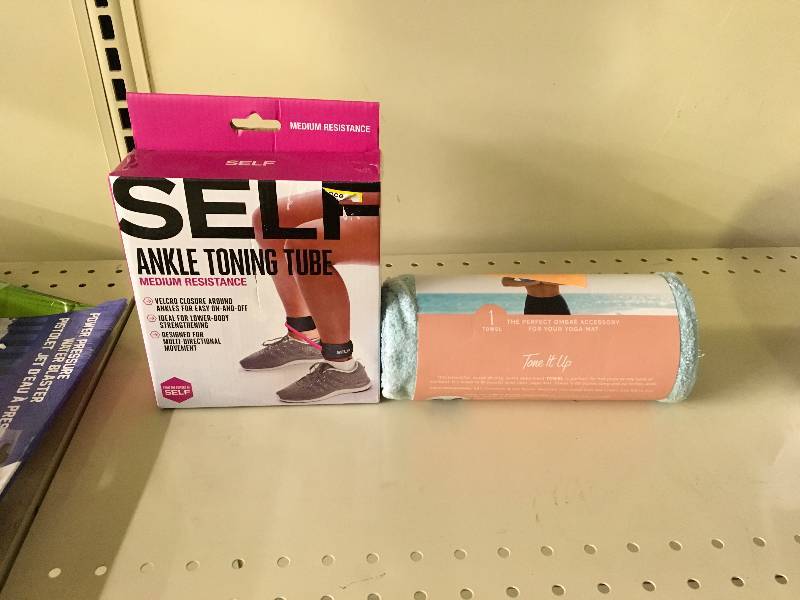 lot 328 image: Self Ankle Toning Tube & Yoga Mat Towel