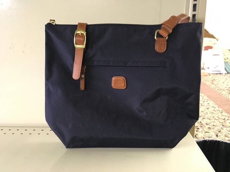 lot 341 image: Brics Tote Purse, Retail $34.99