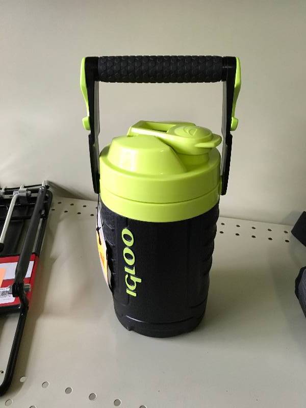 lot 348 image: Igloo Water Bottle