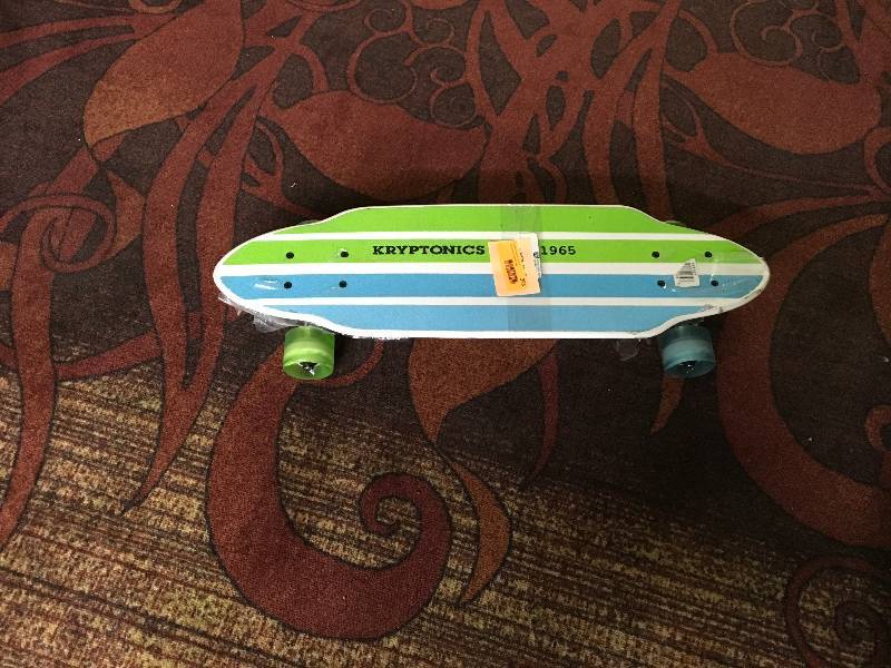 lot 353 image: Skateboard