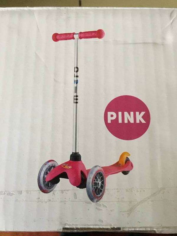 lot 360 image: Pink Mini Scooter