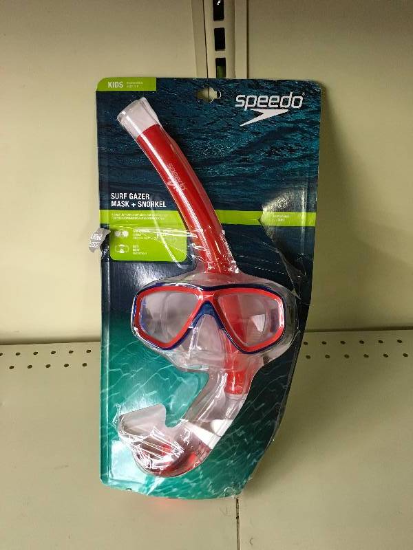lot 364 image: Speedo Kids Snorkeling Set