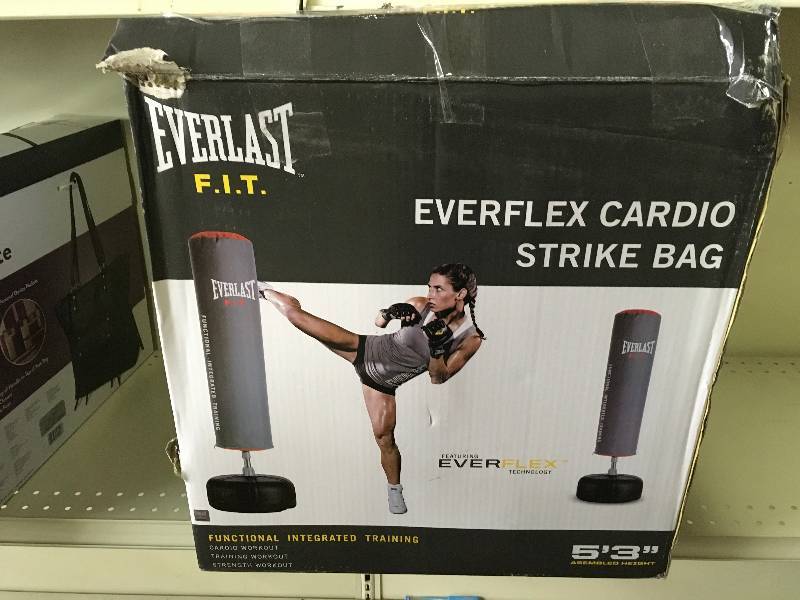 lot 374 image: Everlast Cardio Strike Bag