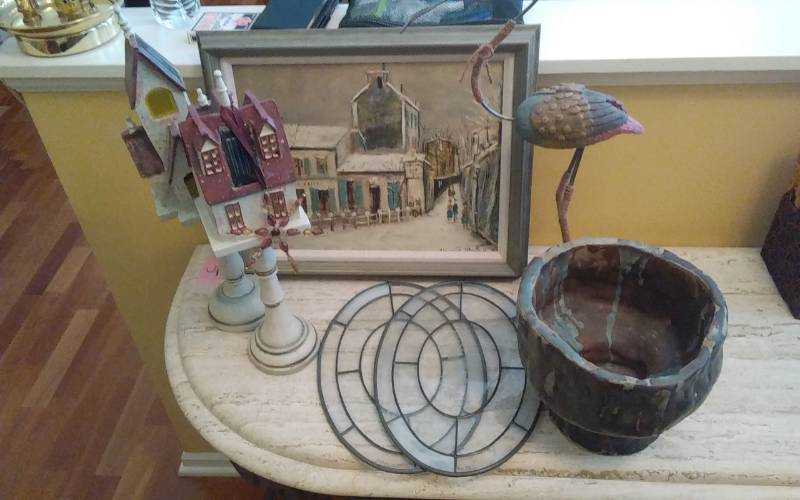 lot 7 image: Framed Painting, Bird Statue, Pottery, 2-Leaded Glass, 2-Night Light Candle Stick Houses