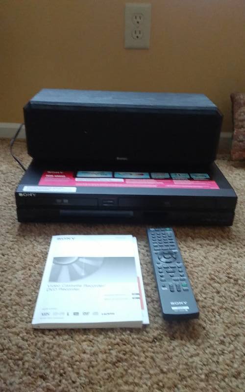 lot 19 image: Sony DVD Recorder With Remote, 1-Boston Speaker