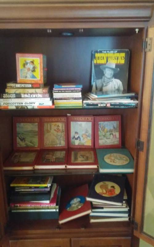 lot 44 image: Lot Of Assorted Books Snoopy, John Wayne, Vintage Story Books