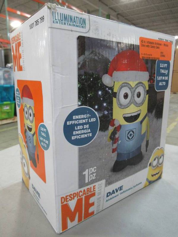 lot 44 image: Illumination Entertainment 42 in. Inflatable Airblown- Minion Dave with Candy Cane. Model 15570