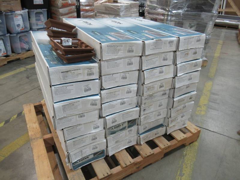lot 80 image: Pallet of 35 Cases of ChoiceDek (Common 2-in x 2-in x 30-in Actual 1.24-in 1.47-in x 30.96-in) Harvest Brown Composite Deck Baluster 1000305