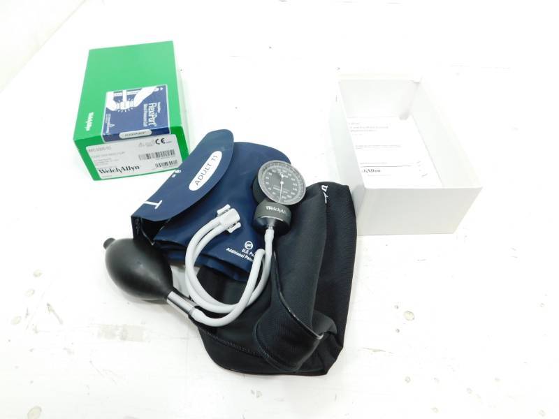 lot 41 image: Welch Allyn FlexiPort Blood Pressure Cuff
