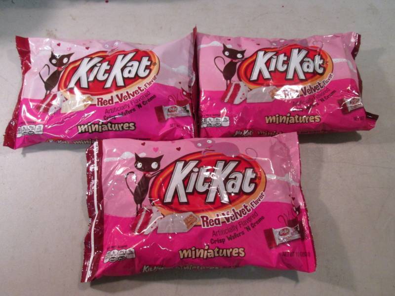 3 Bags of Kit Kat Red Velvet Miniat...