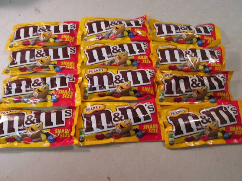 12 Share Size Bags of Peanut M&Ms ...