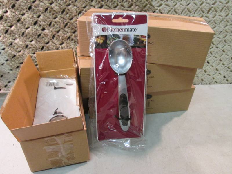 Lot of 12 KitchenMate Ice Cream Sco...
