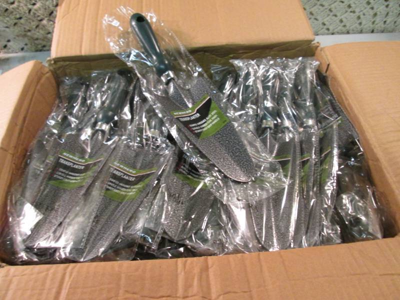 Case of 80 Transplanter Garden Shov...
