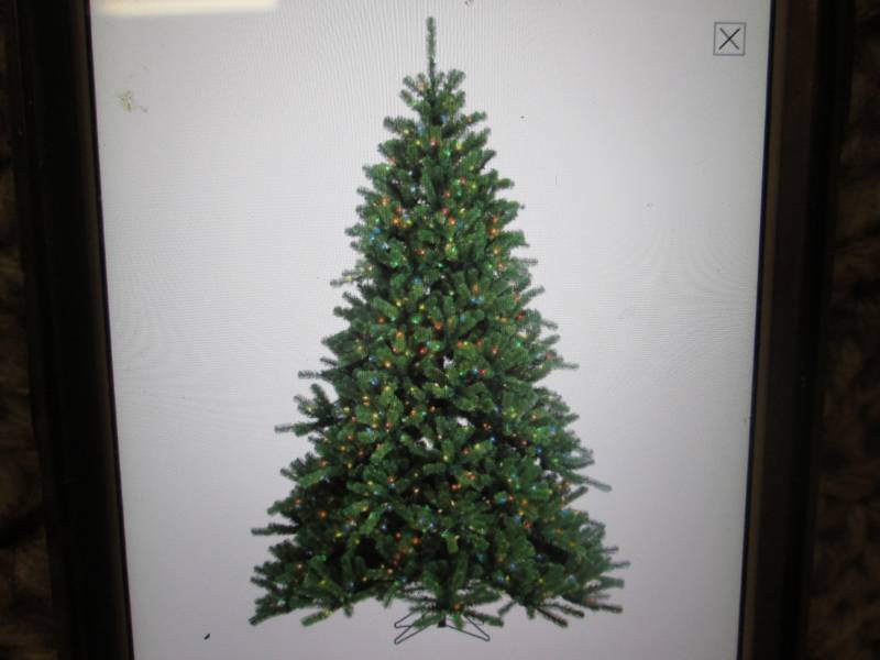 Sterling Tree Company 7.5 ft Pre-Li...