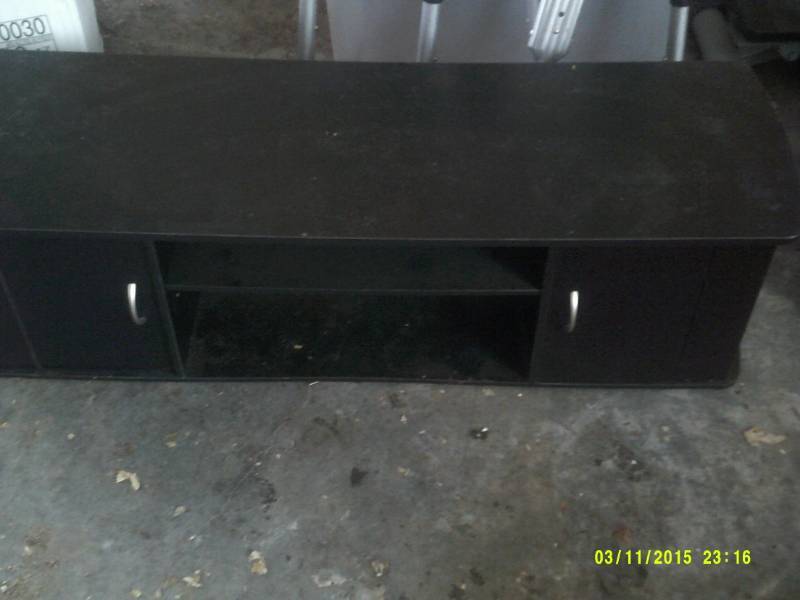 LONG FLAT DOUBLE DOOR CABNET