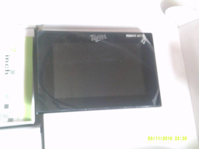 7 INCH TWINS DIGITAL PICTURE FRAME