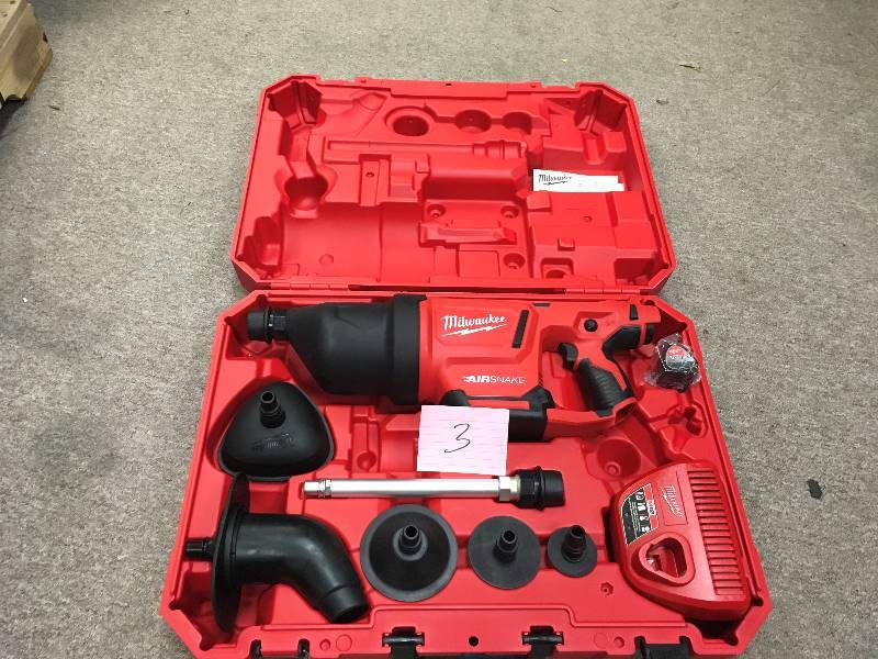 lot 3 image: MILWAUKEE 2572B-21 M12 AIRSNAKE DRAIN CLEANER AIR GUN KIT-B IN LIKE NEW CONDITION