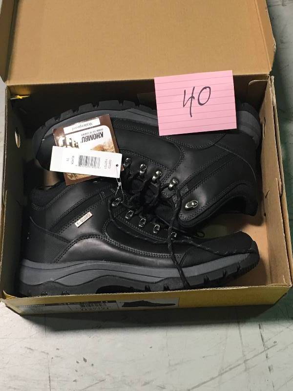 lot 40 image: Khombu Mens Summit Waterproof Hiking Black Boots Size 11 not used